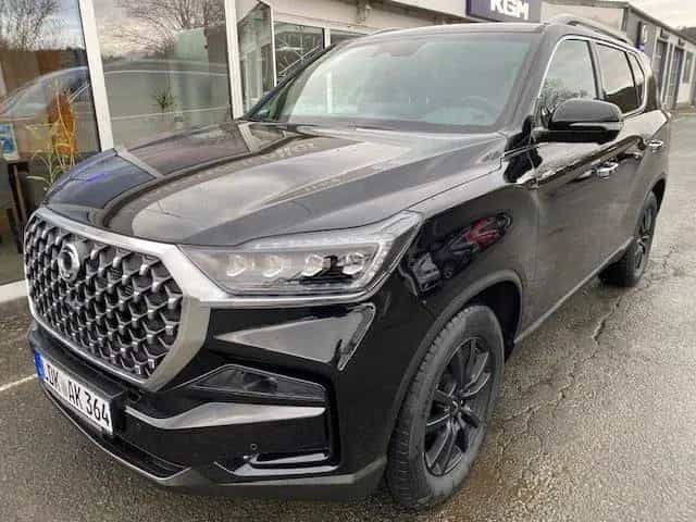 KGM Rexton 2.2 E-XDI 4WD 8AT MY25 Black 3.5t 09/2025-photo-3