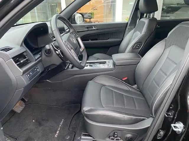KGM Rexton 2.2 E-XDI 4WD 8AT MY25 Black 3.5t 09/2025-photo-7