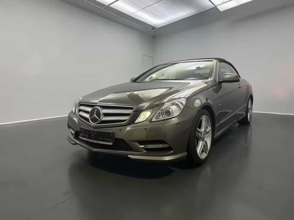 Mercedes-Benz E-Class 500 CABRIO AMG - LINE*SCHECKHEFT*VOLL + SAUBER 09/2011-photo-0