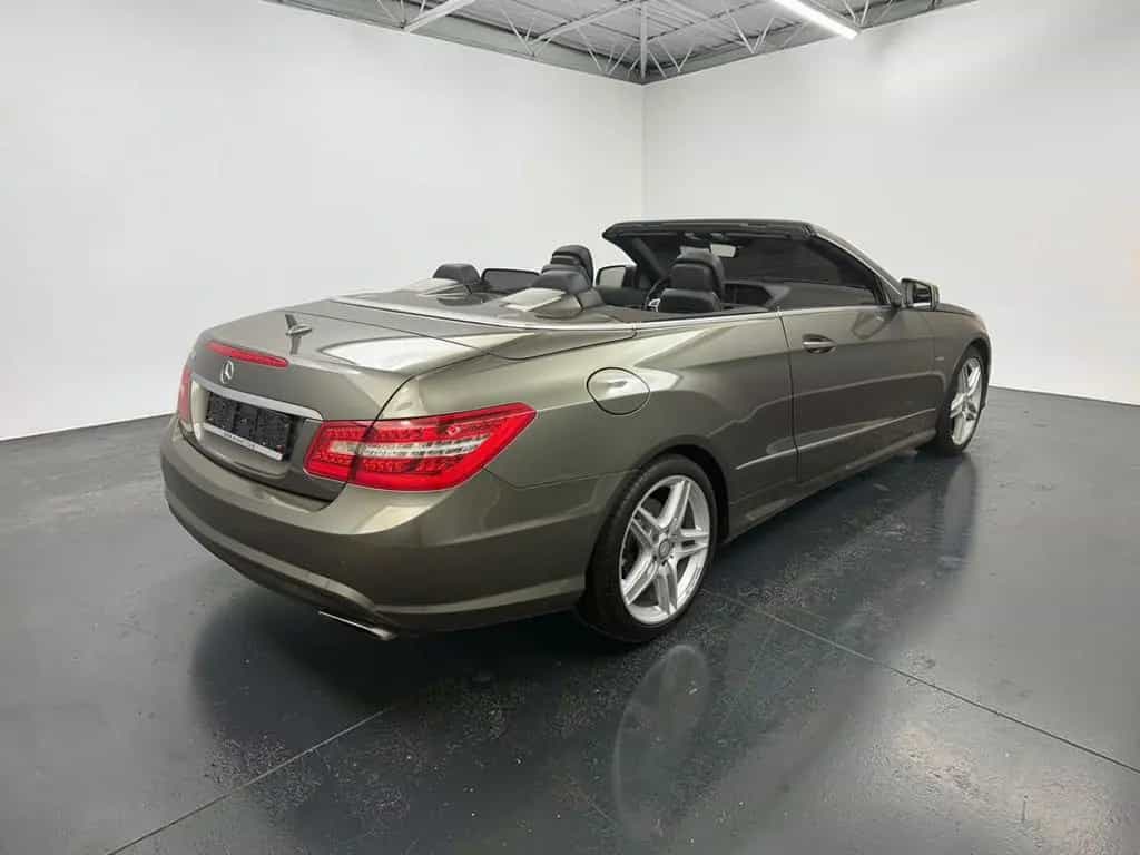 Mercedes-Benz E-Class 500 CABRIO AMG - LINE*SCHECKHEFT*VOLL + SAUBER 09/2011-photo-11