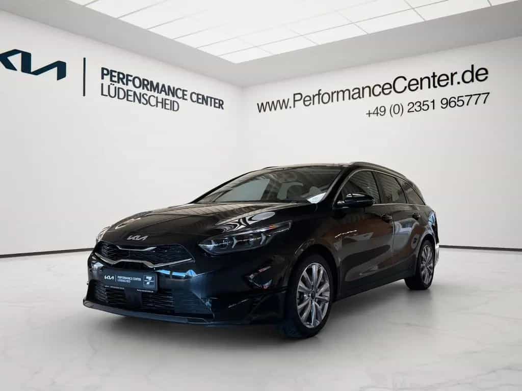 Kia Ceed SW 1.5T DCT7 PLATINUM*PANO*CARPL.*AHK* 04/2025-photo-0