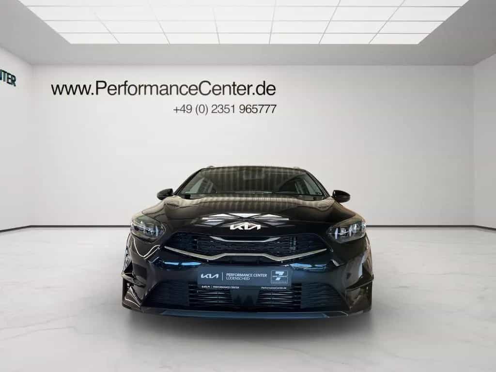 Kia Ceed SW 1.5T DCT7 PLATINUM*PANO*CARPL.*AHK* 04/2025-photo-1