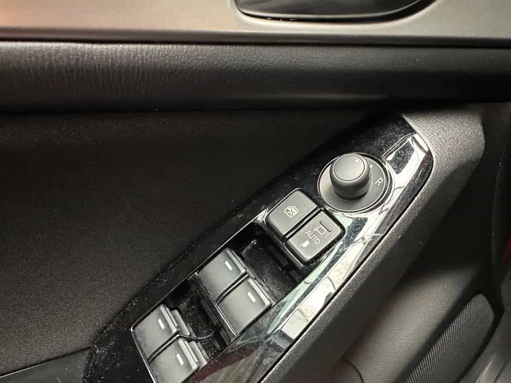 Mazda 3 Lim. Exclusive-Line,KAMERA,NAVI,GARANTIE 06/2018-photo-20