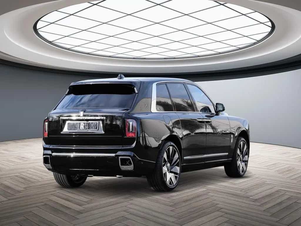 Rolls-Royce Cullinan 03/2026-photo-1