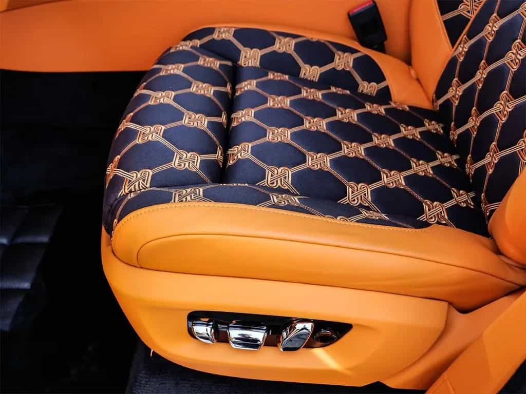 Rolls-Royce Cullinan 03/2026-photo-13