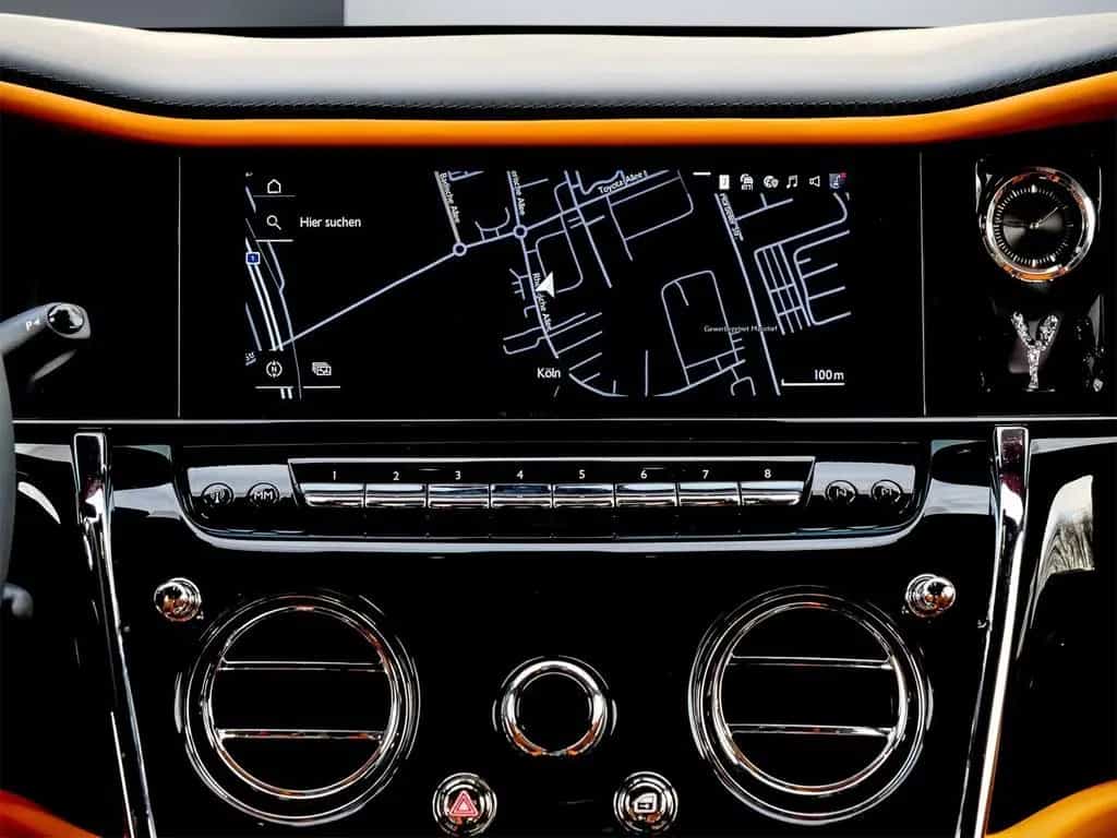 Rolls-Royce Cullinan 03/2026-photo-18