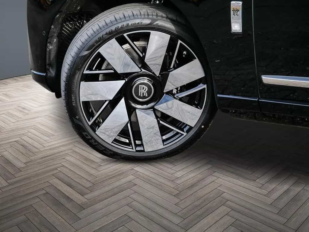 Rolls-Royce Cullinan 03/2026-photo-6