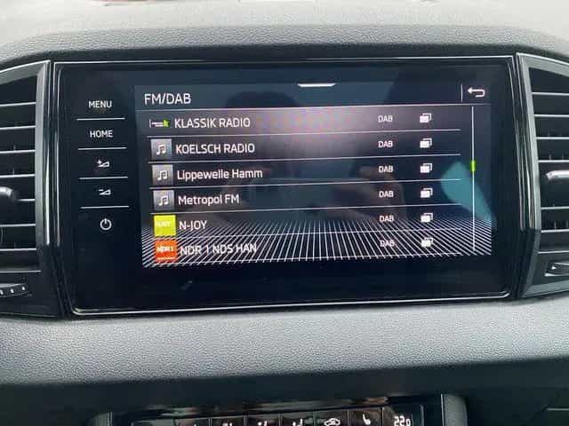 Skoda Karoq 2.0 TSI Sportline 4x4 DSG AHK+Pano+LED 12/2022-photo-23