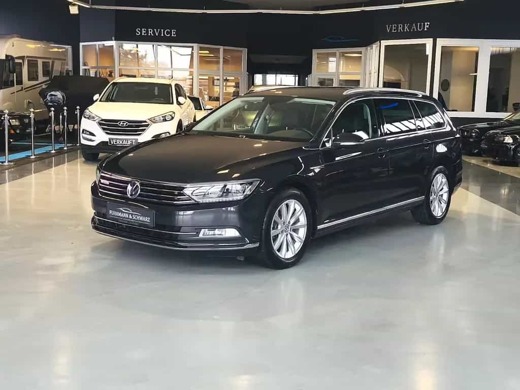 Volkswagen Passat V.2.0 TSI 280PS 4*4 Highline R-Line+AHK 12/2017-photo-0