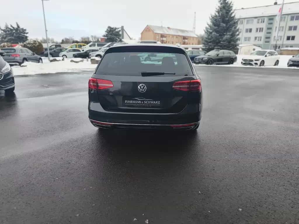 Volkswagen Passat V.2.0 TSI 280PS 4*4 Highline R-Line+AHK 12/2017-photo-13