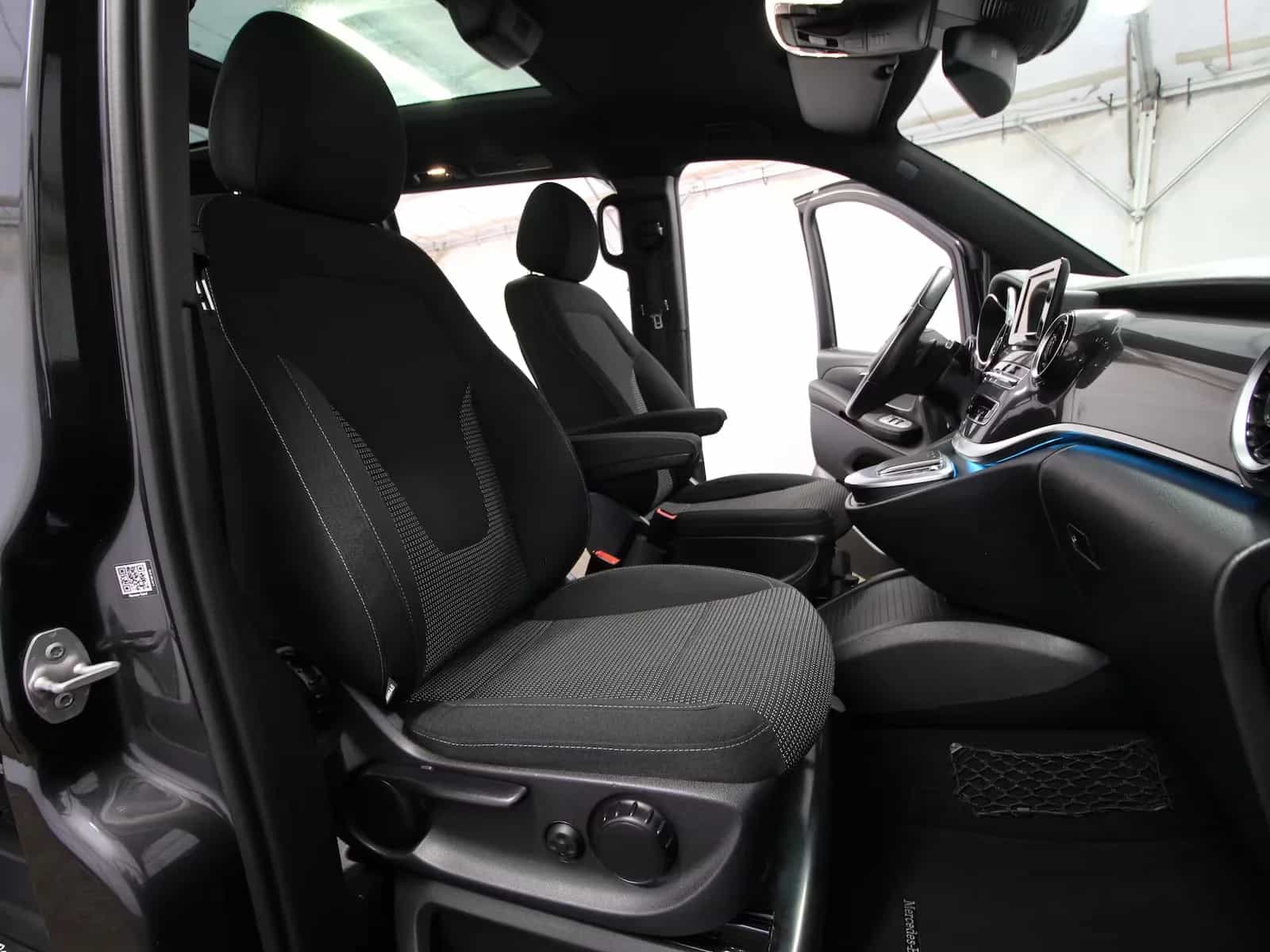 Mercedes-Benz V-Class 220 05/2020-photo-26