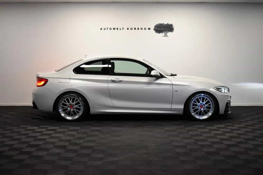 BMW 2 Series 230 i Coupe M Sport *KEYLESS*KAMERA*19 ZOLL 08/2016-photo-1
