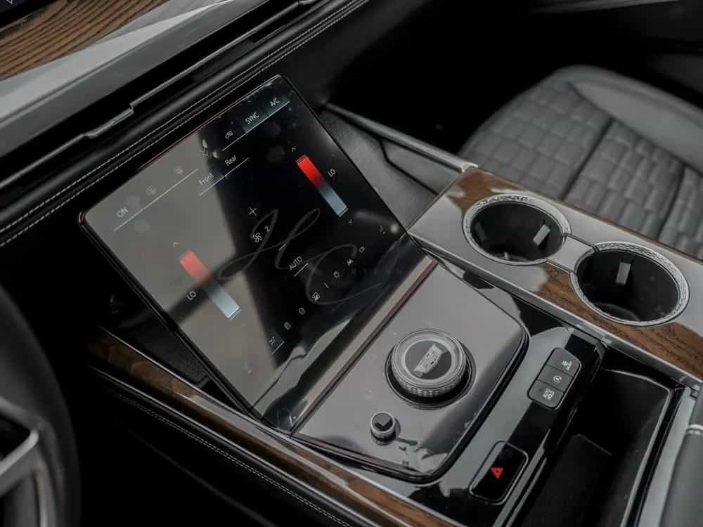 Cadillac 2026 Escalade SUV Sport Platin T1 PRICE €112,950 null-photo-23