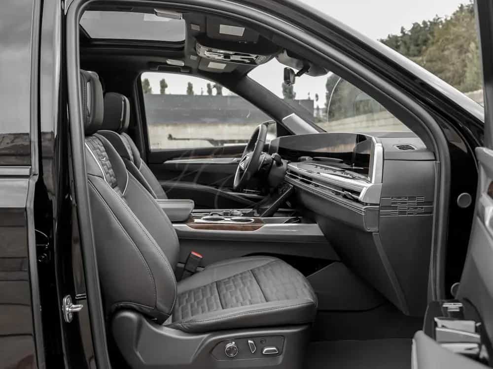 Cadillac 2026 Escalade SUV Sport Platin T1 PRICE €112,950 null-photo-9