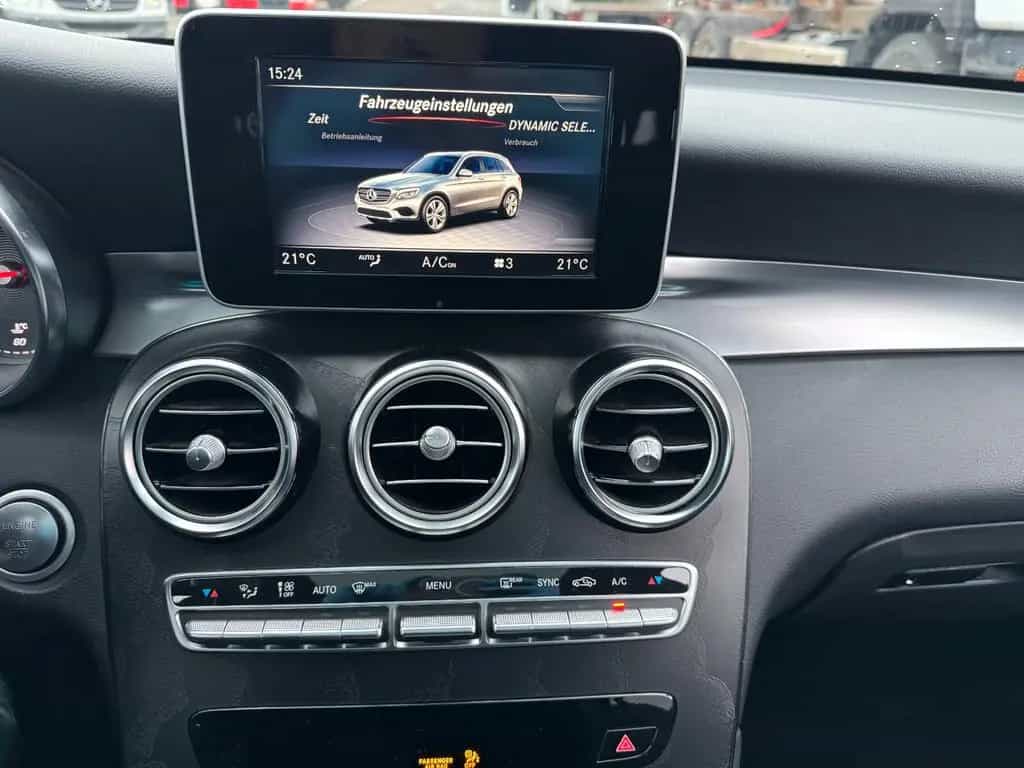 Mercedes-Benz GLC-Class 300 4Matic AMG 01/2019-photo-12