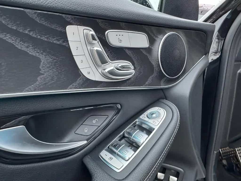 Mercedes-Benz GLC-Class 300 4Matic AMG 01/2019-photo-26