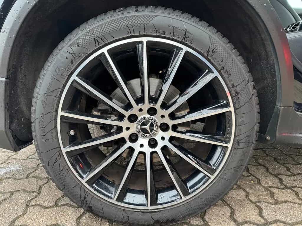 Mercedes-Benz GLC-Class 300 4Matic AMG 01/2019-photo-31