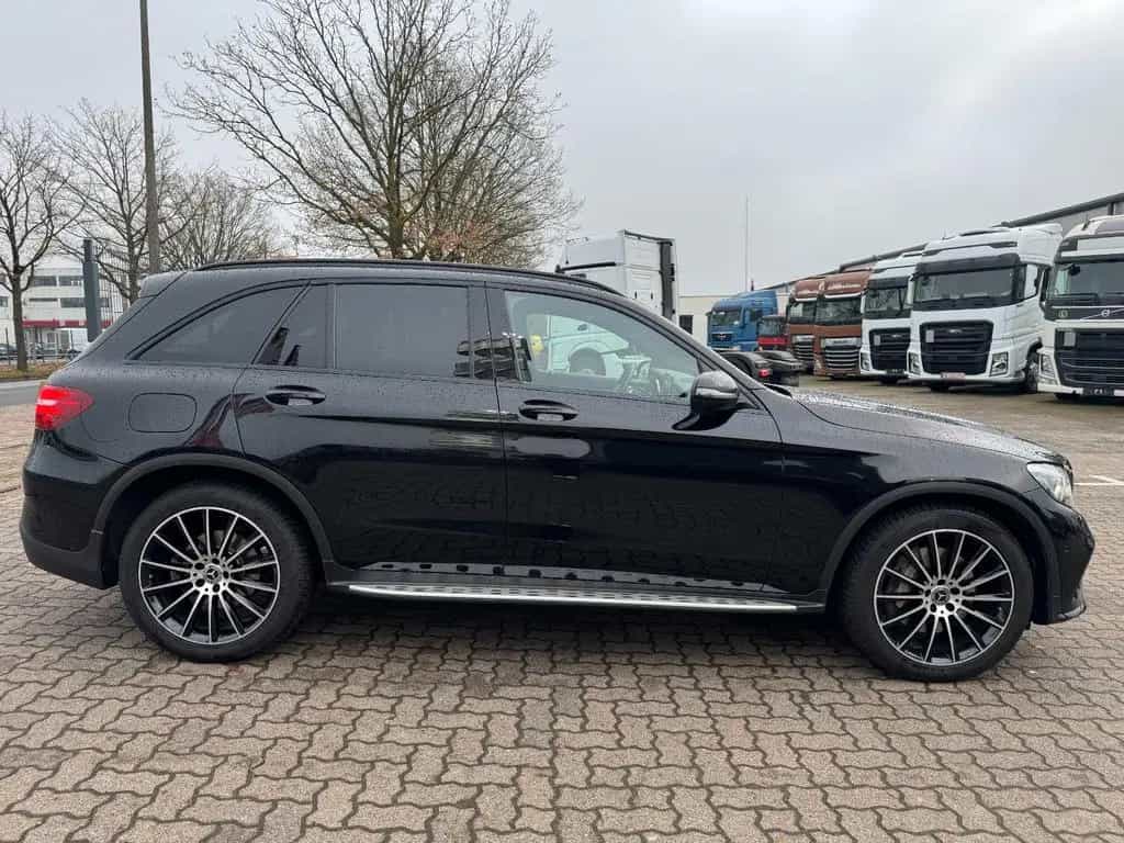 Mercedes-Benz GLC-Class 300 4Matic AMG 01/2019-photo-4