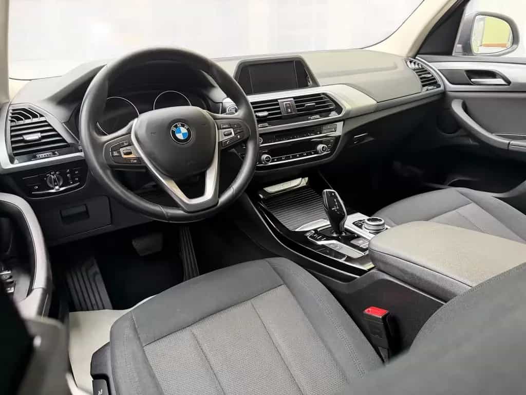 BMW X3 xDrive 20 i Advantage Panorama Dach 01/2019-photo-12