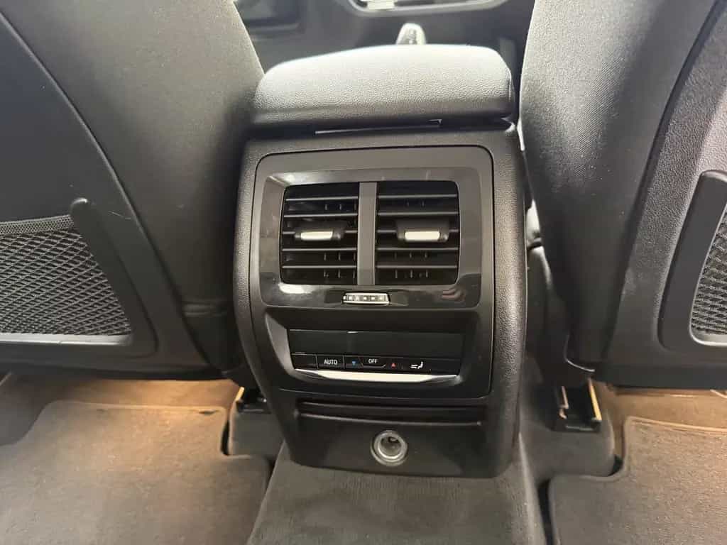 BMW X3 xDrive 20 i Advantage Panorama Dach 01/2019-photo-14