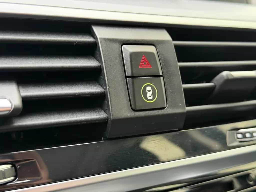 BMW X3 xDrive 20 i Advantage Panorama Dach 01/2019-photo-24