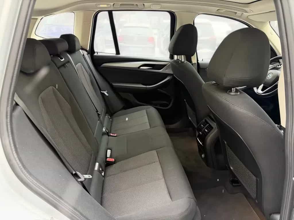 BMW X3 xDrive 20 i Advantage Panorama Dach 01/2019-photo-5