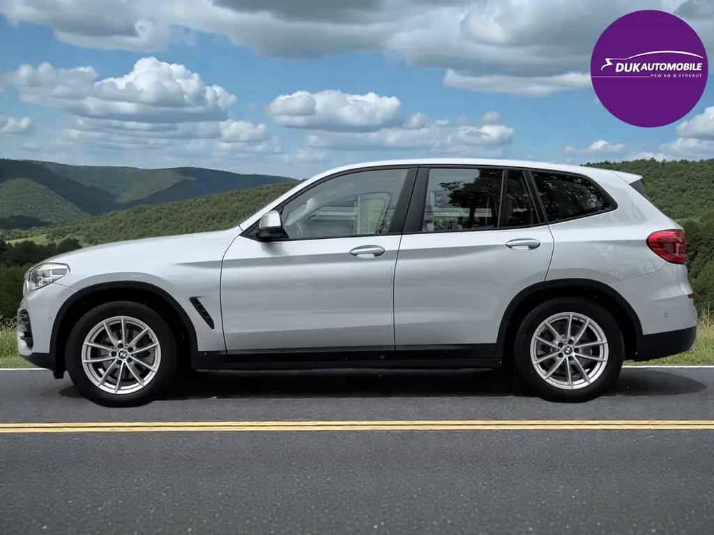 BMW X3 xDrive 20 i Advantage Panorama Dach 01/2019-photo-8