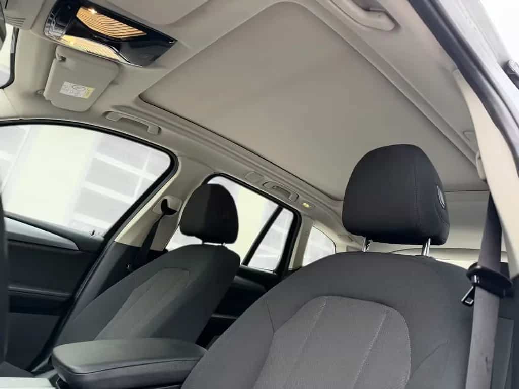 BMW X3 xDrive 20 i Advantage Panorama Dach 01/2019-photo-9