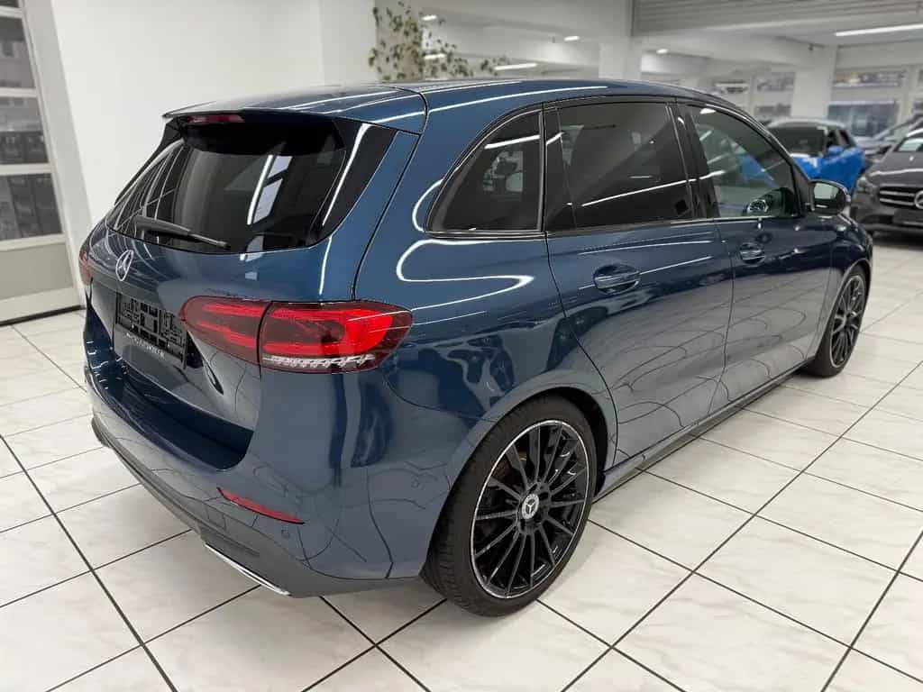 Mercedes-Benz B 180 Kamera*Night-Paket*Navi*Standhz*ACC*AMG19" 02/2019-photo-2