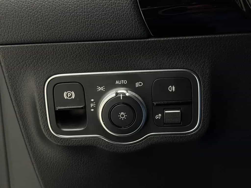 Mercedes-Benz B 180 Kamera*Night-Paket*Navi*Standhz*ACC*AMG19" 02/2019-photo-20