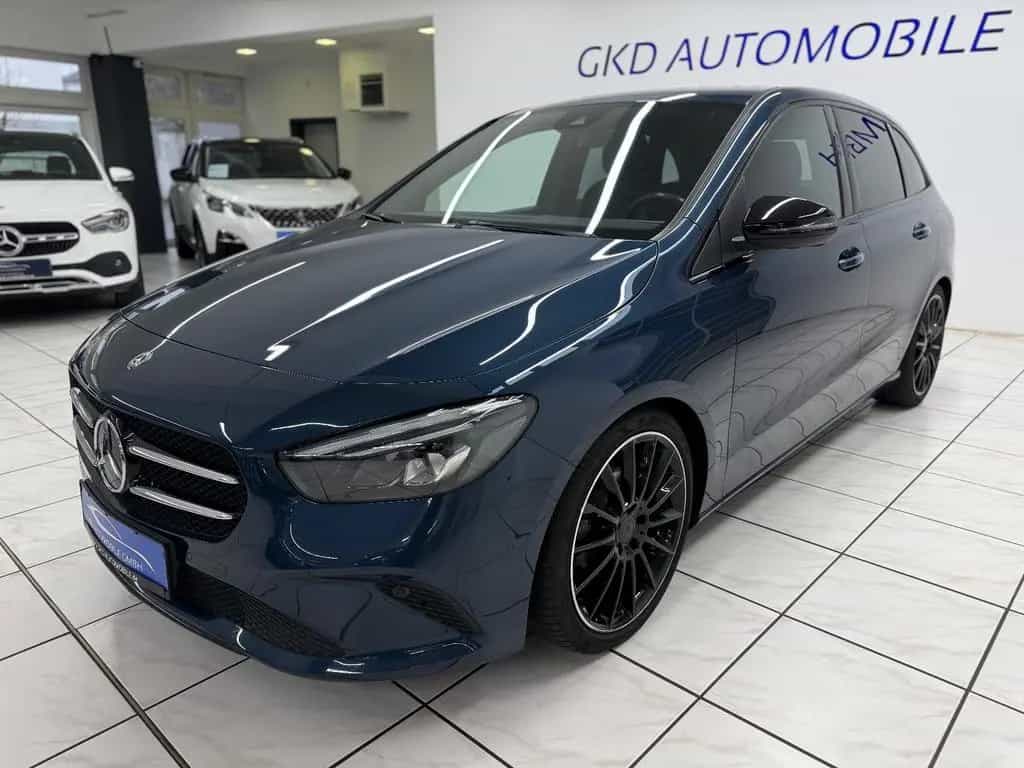 Mercedes-Benz B 180 Kamera*Night-Paket*Navi*Standhz*ACC*AMG19" 02/2019-photo-4