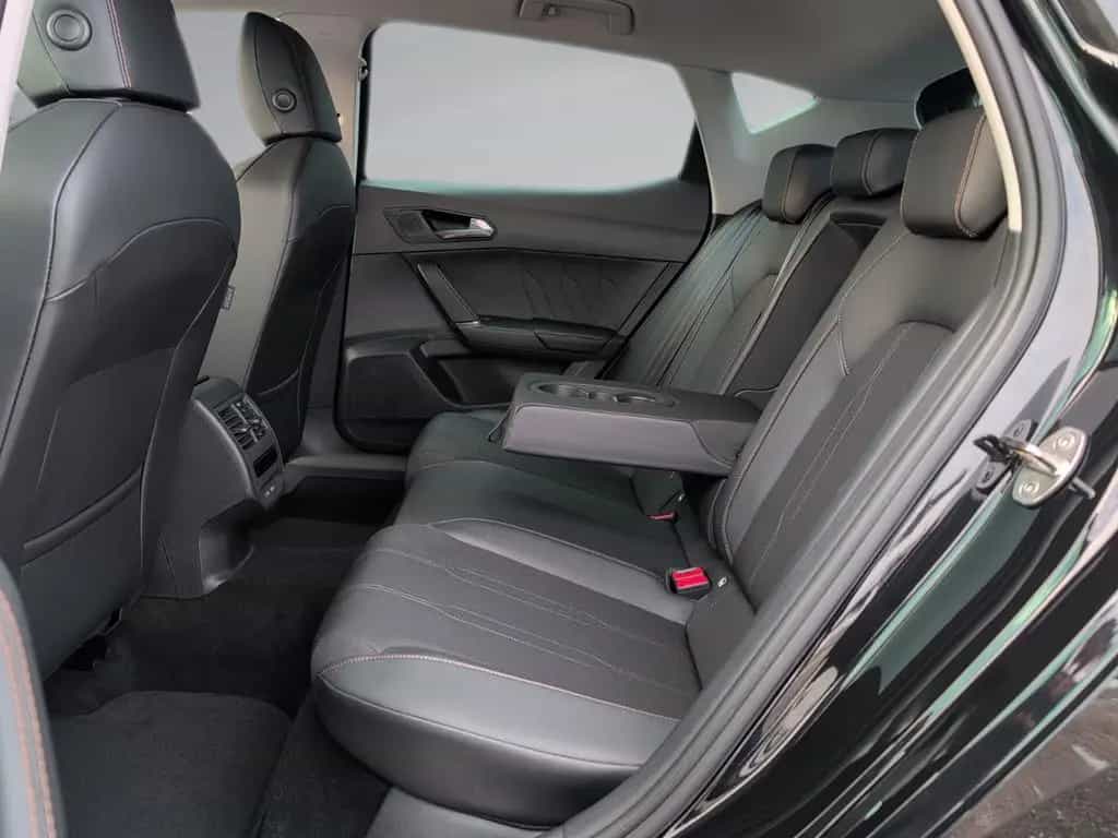 Cupra Leon 1.5 eTSI DSG 18" Pa.XL Navi Kessy Allwetter 09/2024-photo-14