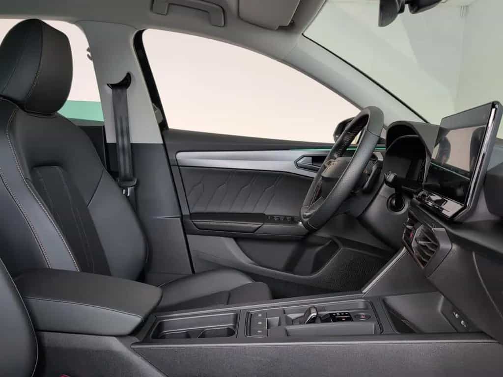 Cupra Leon 1.5 eTSI DSG 18" Pa.XL Navi Kessy Allwetter 09/2024-photo-19