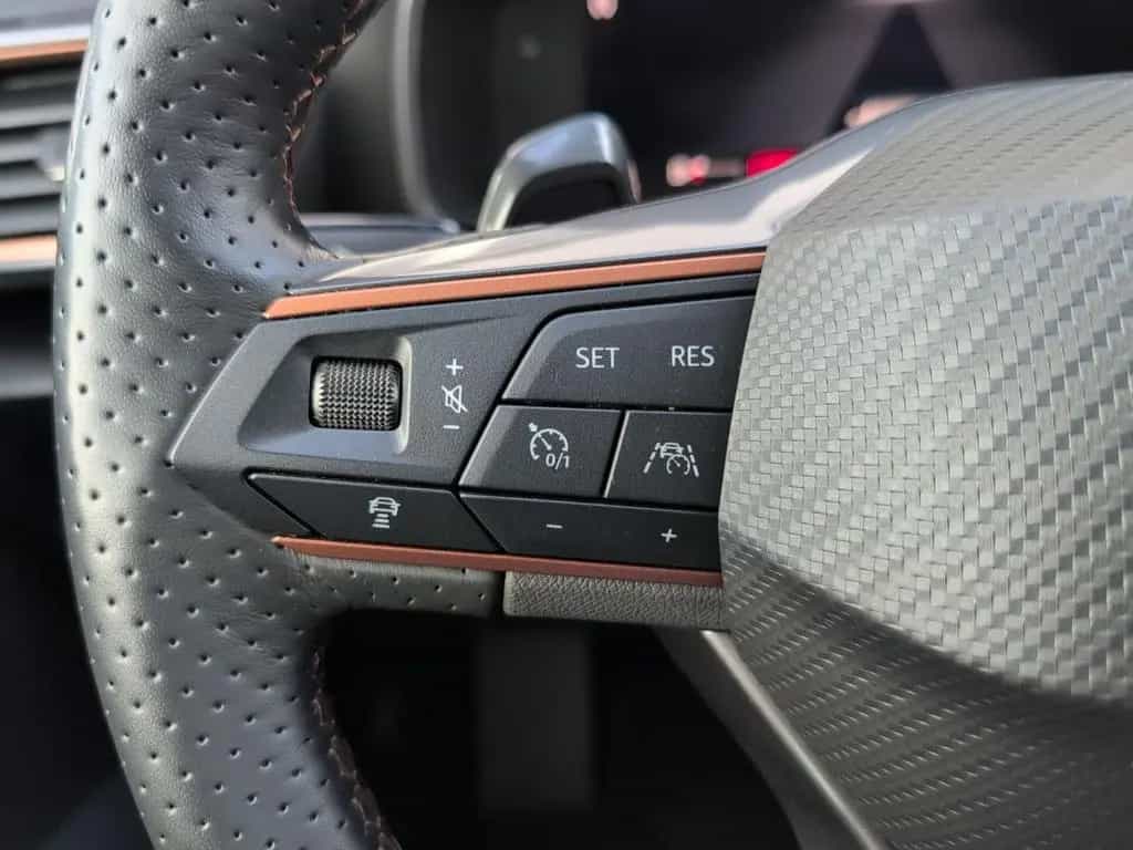 Cupra Leon 1.5 eTSI DSG 18" Pa.XL Navi Kessy Allwetter 09/2024-photo-24