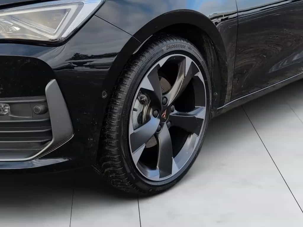 Cupra Leon 1.5 eTSI DSG 18" Pa.XL Navi Kessy Allwetter 09/2024-photo-3
