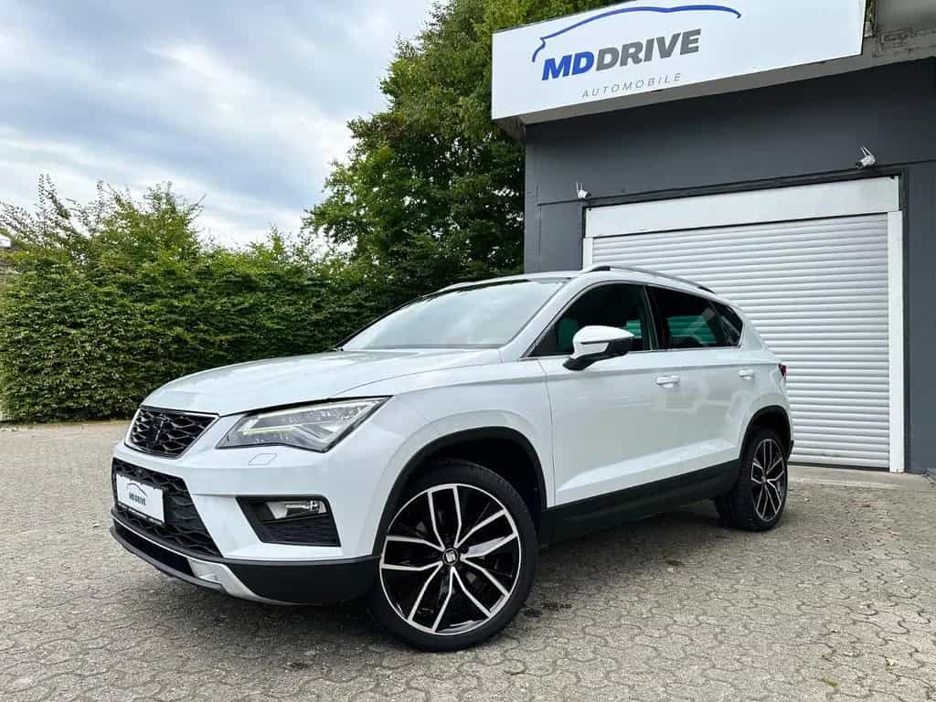 Seat Ateca Xcellence AHK/360°/ACC/S-HEFT/NAVI 01/2017-photo-3
