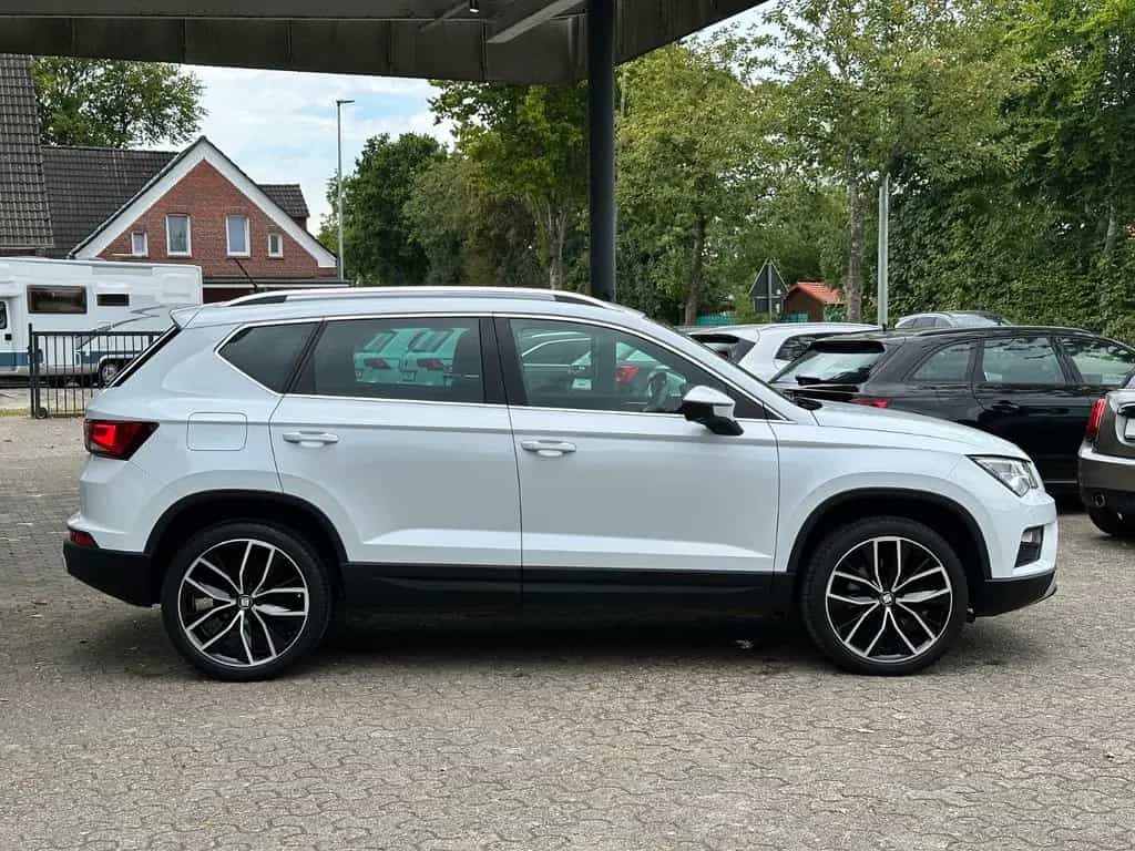Seat Ateca Xcellence AHK/360°/ACC/S-HEFT/NAVI 01/2017-photo-5