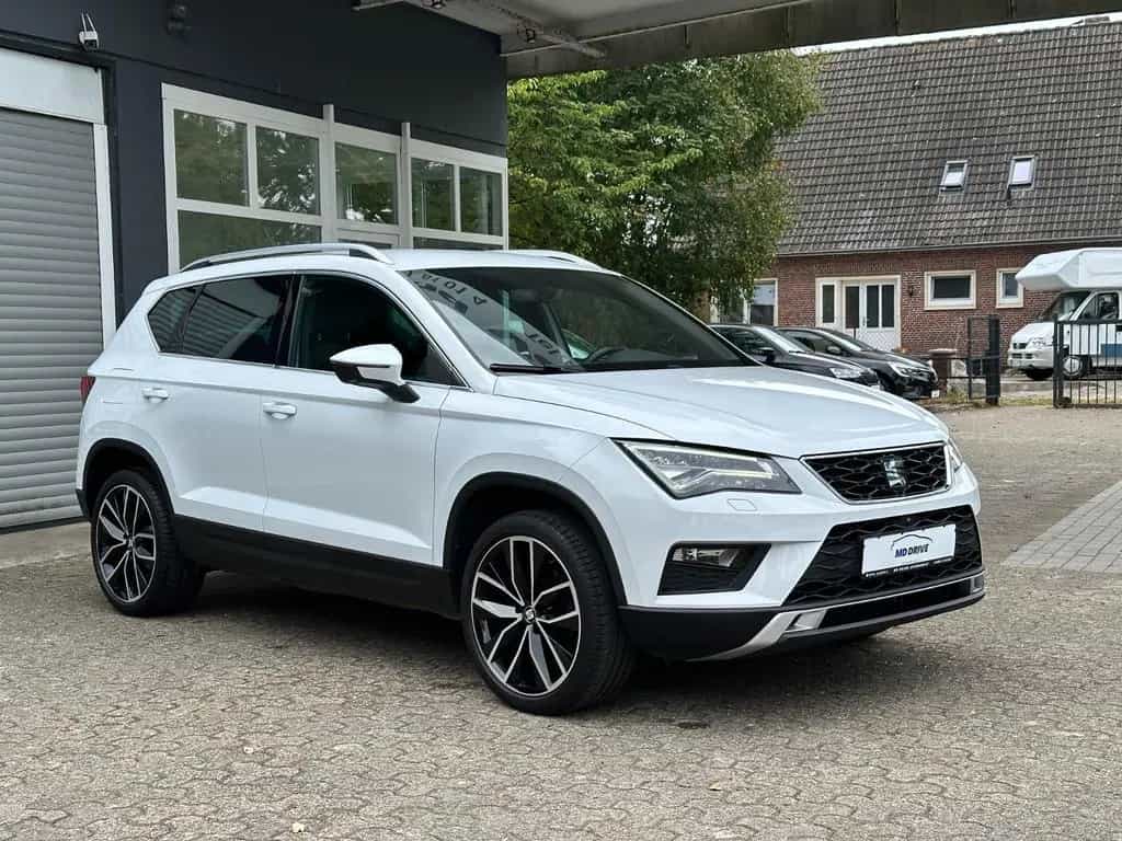Seat Ateca Xcellence AHK/360°/ACC/S-HEFT/NAVI 01/2017-photo-6