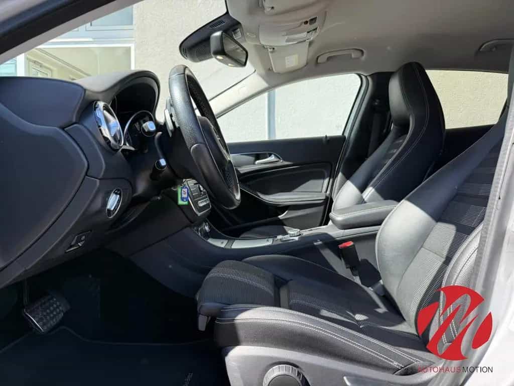 Mercedes-Benz GLA 200 -Klasse Urban Navi 360 Kamera LED Sports 08/2017-photo-10