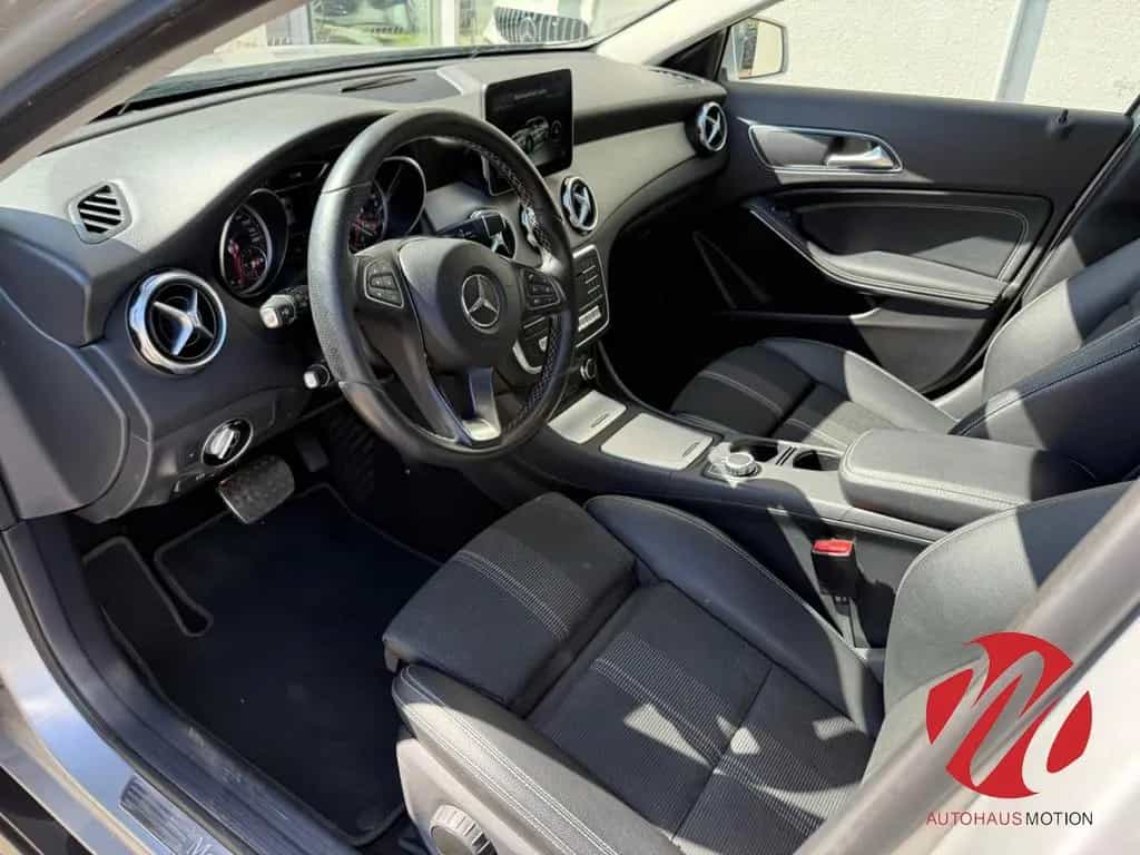 Mercedes-Benz GLA 200 -Klasse Urban Navi 360 Kamera LED Sports 08/2017-photo-11