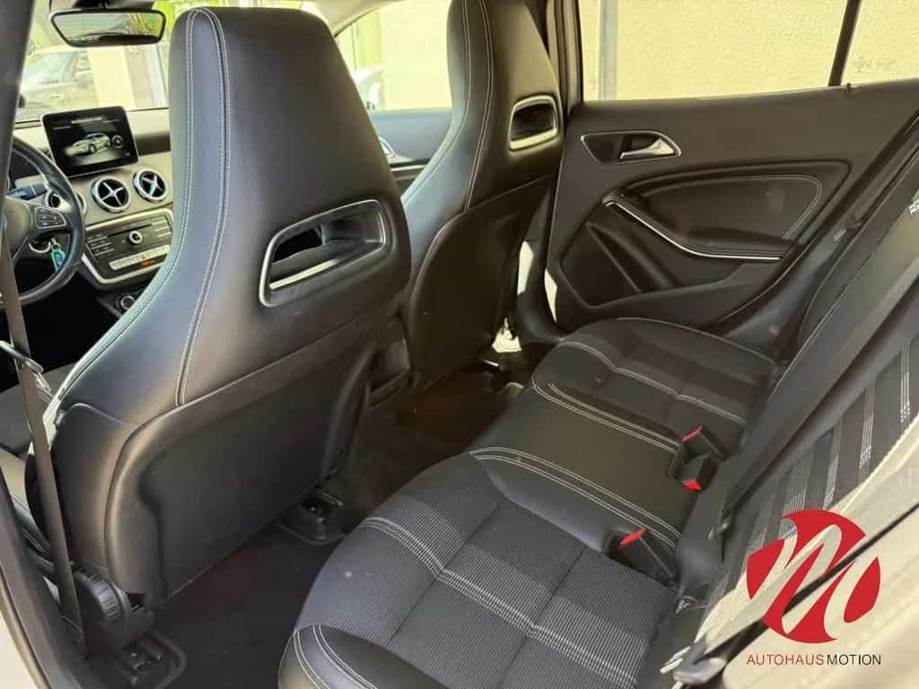 Mercedes-Benz GLA 200 -Klasse Urban Navi 360 Kamera LED Sports 08/2017-photo-13