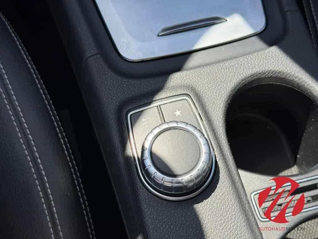 Mercedes-Benz GLA 200 -Klasse Urban Navi 360 Kamera LED Sports 08/2017-photo-27