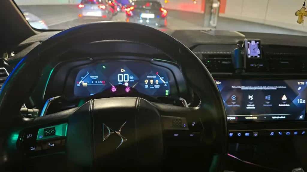 DS Automobiles DS7 (Crossback) PureTech 225 08/2018-photo-6