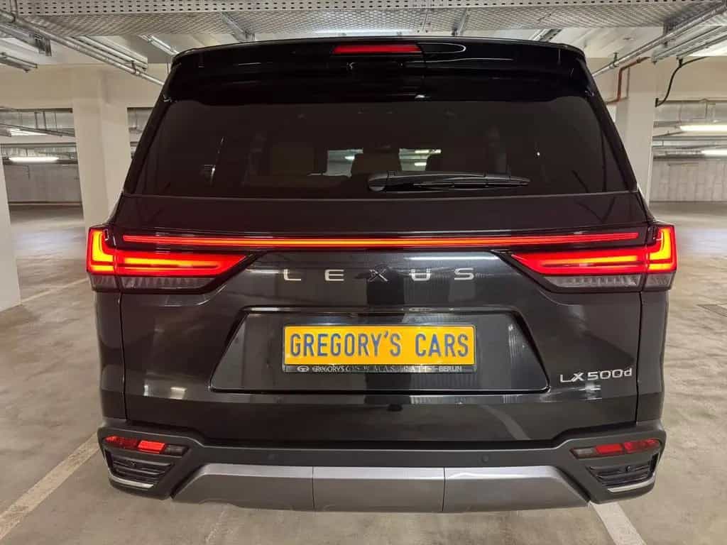 Lexus LX500 01/2026-photo-2