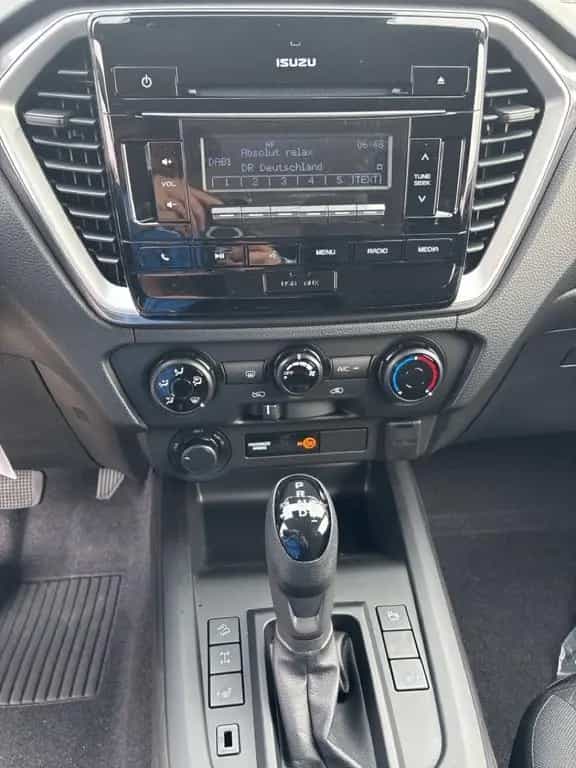 Isuzu D-Max 1.9 D EXTENDED CAB LS 4WD AT FLEX PEPEC 07/2025-photo-24