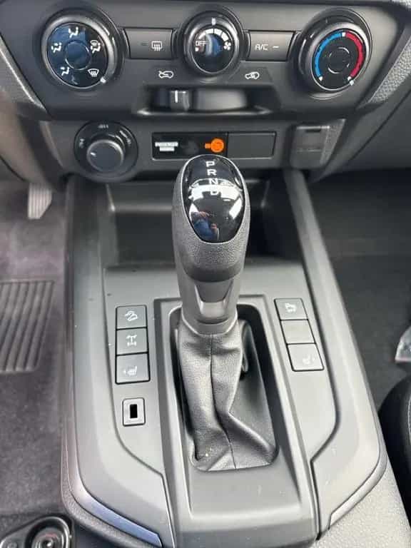 Isuzu D-Max 1.9 D EXTENDED CAB LS 4WD AT FLEX PEPEC 07/2025-photo-25