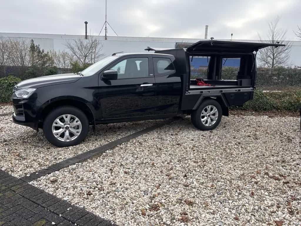 Isuzu D-Max 1.9 D EXTENDED CAB LS 4WD AT FLEX PEPEC 07/2025-photo-9