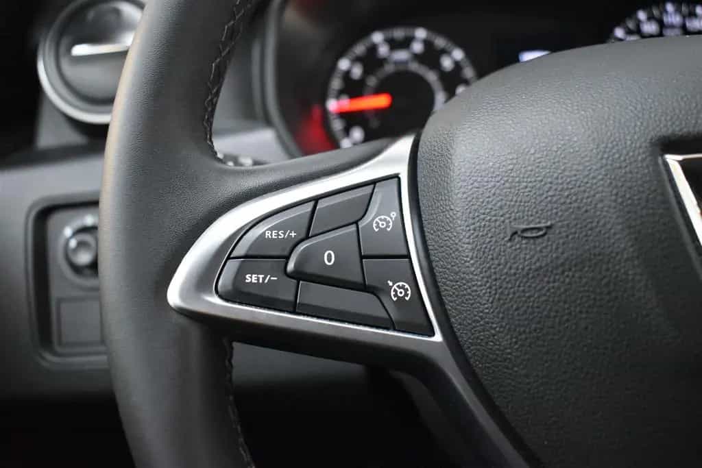 Dacia Duster II Prestige+LED+Kamera+Navi+SHZ+Automatik 05/2022-photo-26