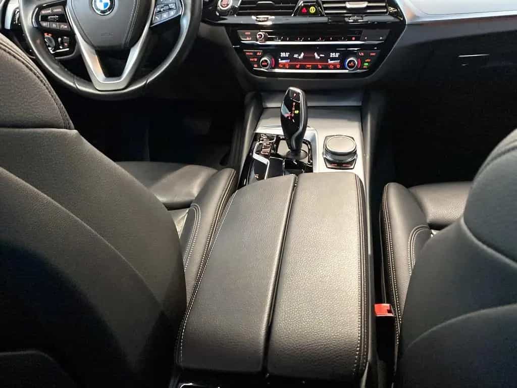 BMW 5 Series d Touring LiveCockpitProf Head-Up Kamera 12/2022-photo-13