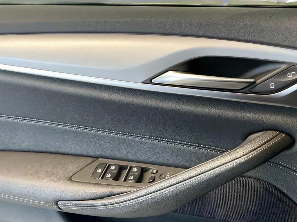 BMW 5 Series d Touring LiveCockpitProf Head-Up Kamera 12/2022-photo-15